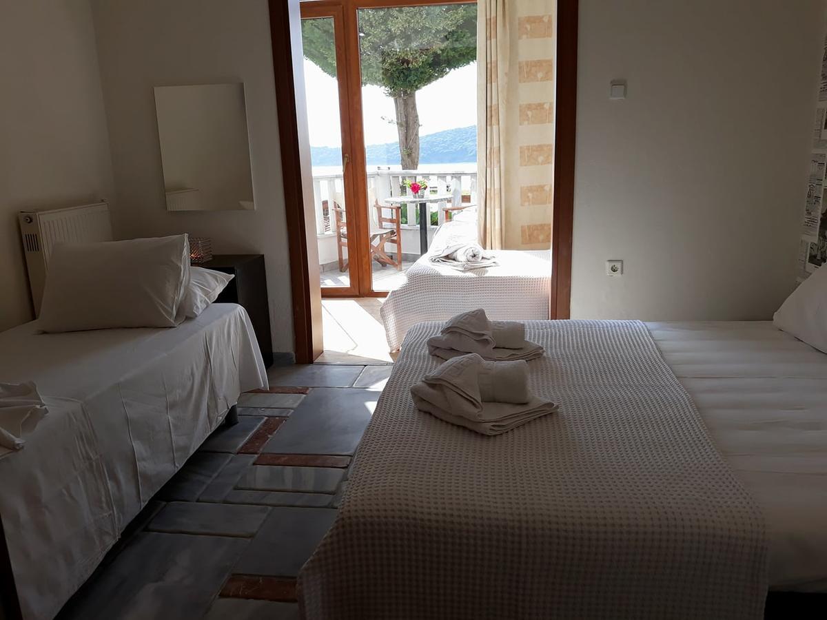 Kinira Beach Hotel Luaran gambar
